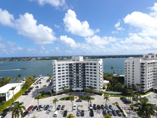 Building Photo - 2800 N Flagler Dr