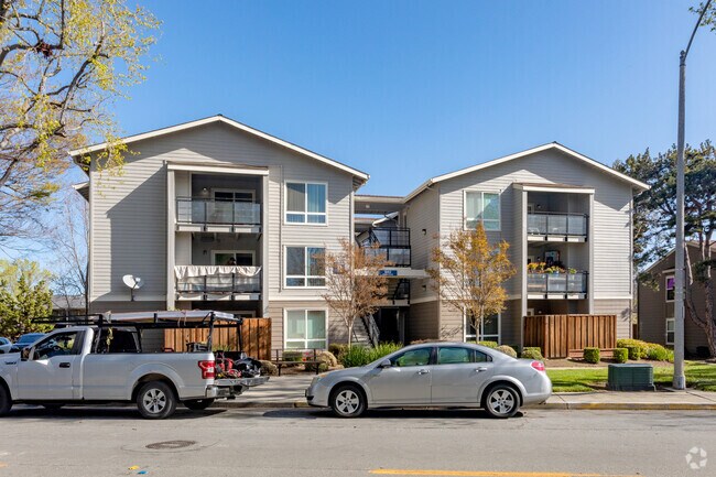 Building - Moulton Plaza