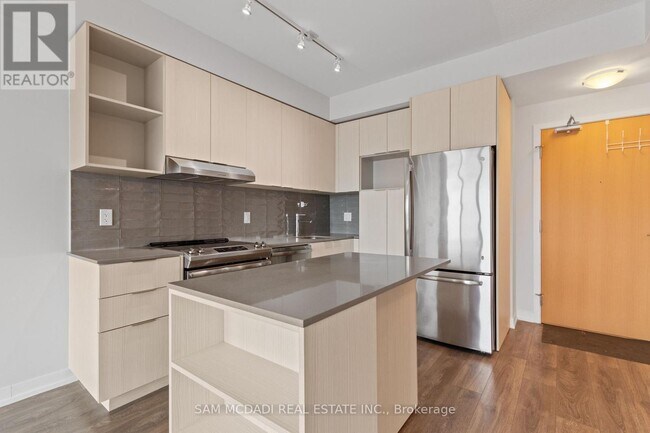 Photo - 2520 Eglinton Ave W Unité 1316