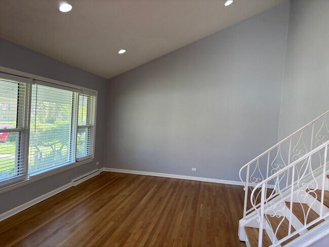 Photo - 6736 N Kimball Ave