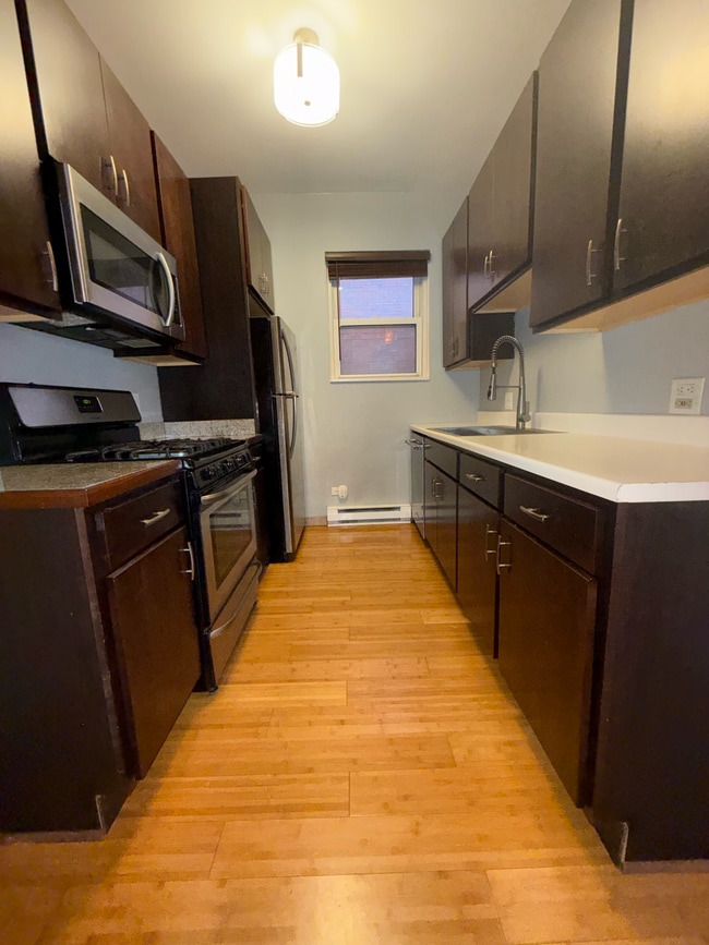 Photo - 2016 W Charleston St Unit 1R