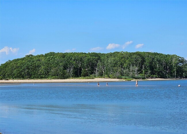 Photo - 3650 Bay Shore Rd