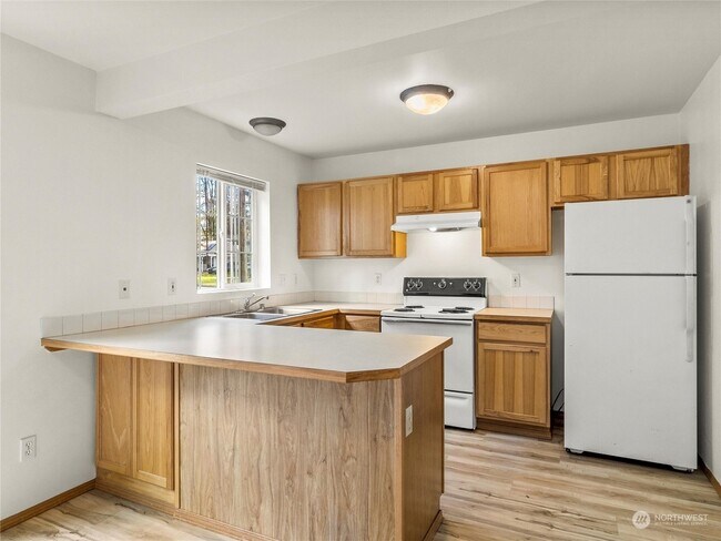 Photo - 2411 Conger Ave NW Unidad A