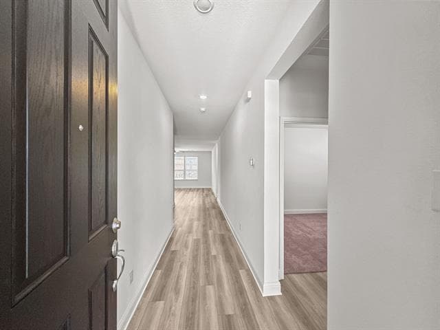 Photo - 622 Saxony Dr