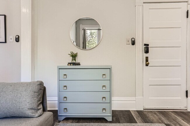 Photo - 2805 E 16th Ave Unidad SI ID1026242P