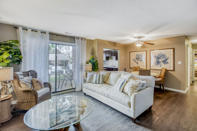 Photo - Northlake Village Apartments