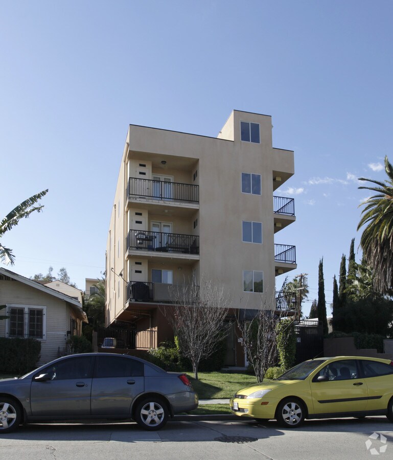 Photo - 739 Wilcox Ave