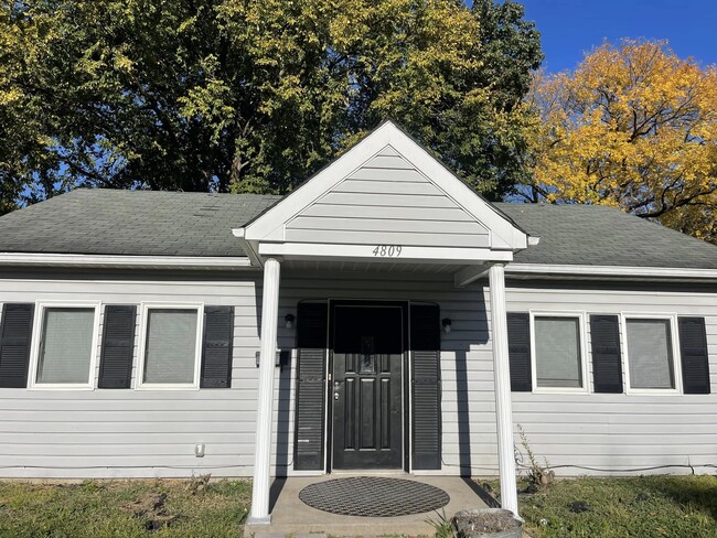 Building Photo - 4809 St Leo Pl