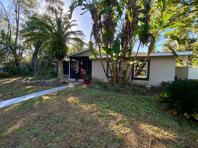 Photo - Remodeled 3BR/2BA home in Altamonte Springs! Don't Miss Out on this Gem!!