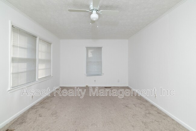 Photo - 3821 Selma Ave