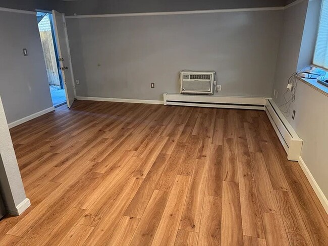 Photo - 1419 Detroit St