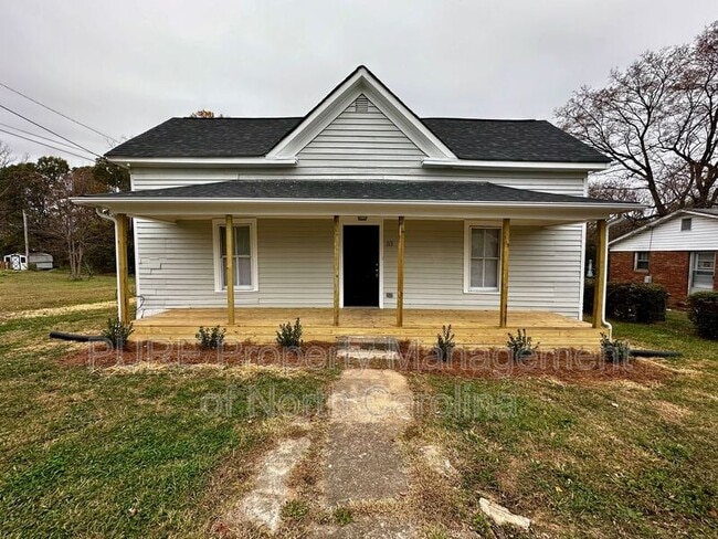 Building Photo - 213 Irma Ave