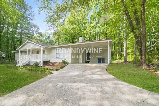 Photo - 1066 Basswood Ct