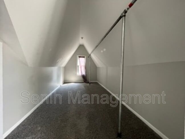 Photo - 5051 Berkshire St