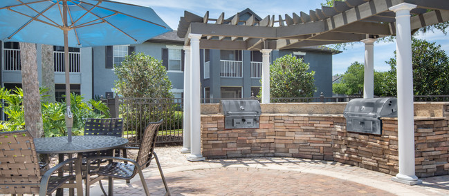 Building Photo - MAA Seven Oaks Rental