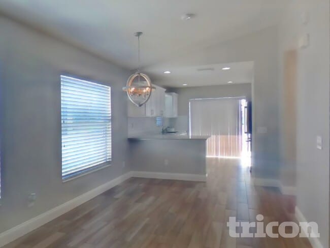 Photo - 10123 41st Ct E