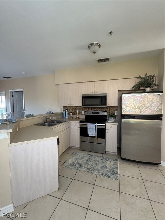 Photo - 909 SW 47th Terrace Unit 201