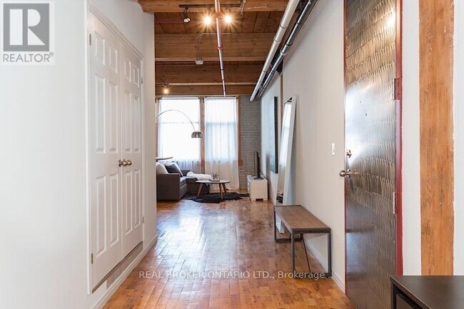 Photo - 371 Wallace Ave Unité 27