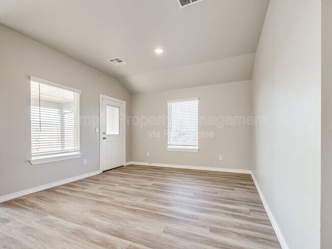 Photo - 7532 NW 143rd St