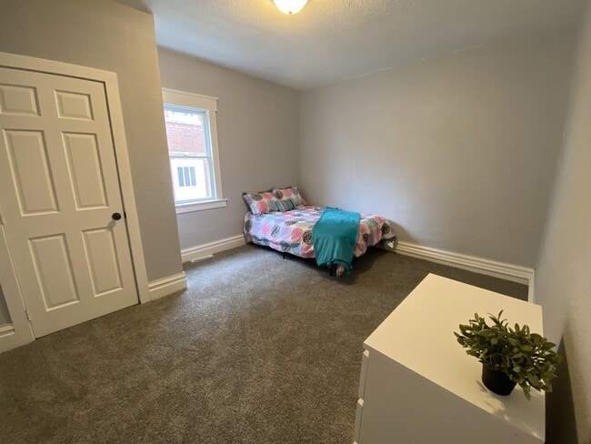 1151 Church St Unit 1