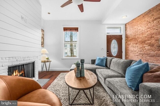 Photo - 1608 4th St NW