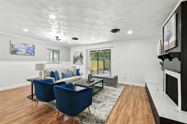 Photo - 214 Dorris Dr