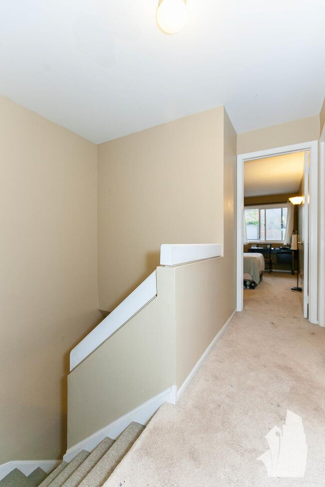 Photo - 3 bedroom in Chicago IL 60610 Condo Unit 311