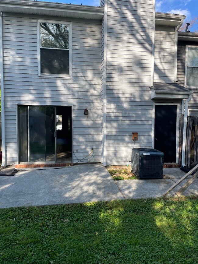Photo - 1029 Windy Oaks Ct SE