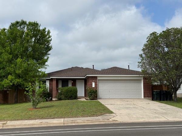 Building Photo - 213 Spring Branch Dr