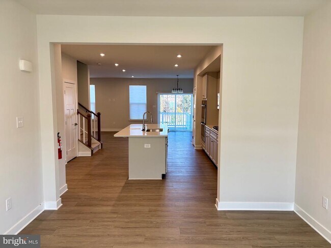 Photo - 88 Rosemary Wy