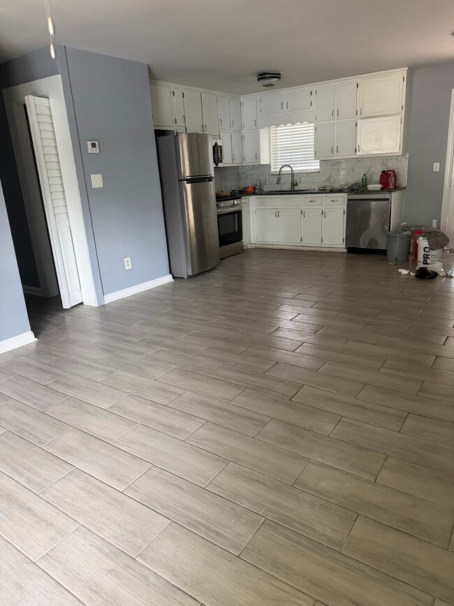 Photo - 90 W Independence Cir