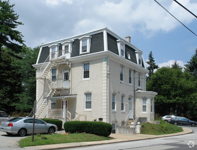1012 East Lancaster Avenue