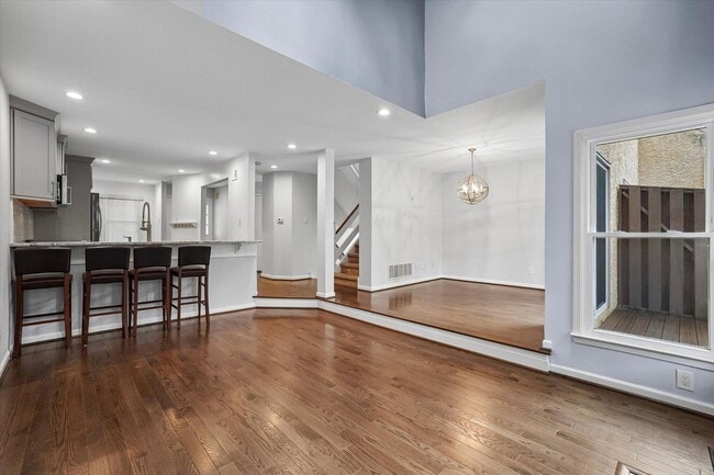 Photo - 1604 Cotswald Ct