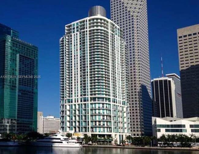 Photo - 300 S Biscayne Blvd Unidad T-2207