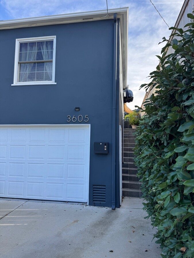 Photo - 3605 Richmond St