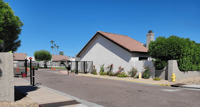 Photo - Central Phoenix Townhome Oasis – 2 Bed, 2 ...