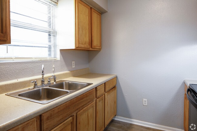 Photo - Bridgeport Apartments