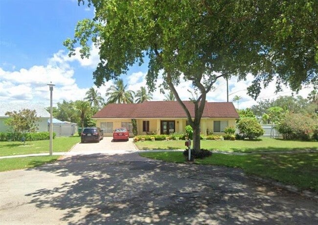 Photo - 8619 SW 51st St