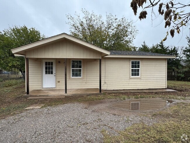Building Photo - 705 S 5th St Rental
