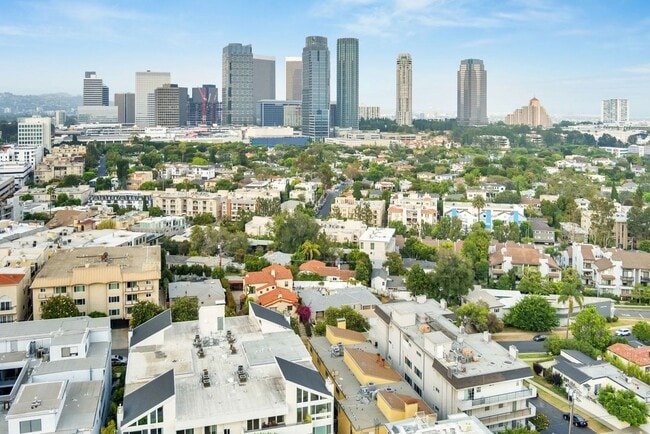 Photo - Holmby Street Luxury Investments LLC