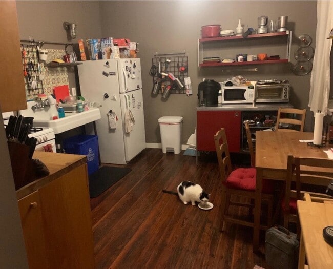 Photo - 209 W Girard Ave