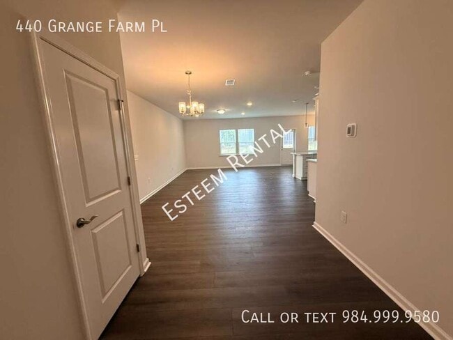 Photo - 440 Grange Farm Pl