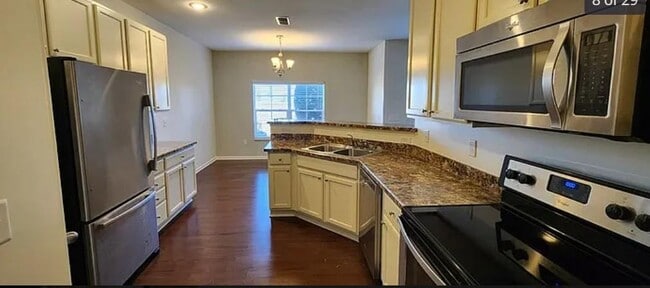 Photo - 6815 Kinsale Ln