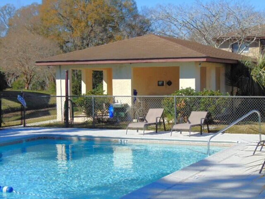 2 BA/2 BR Condo in West Ashley - 2 BA/2 BR Condo in West Ashley