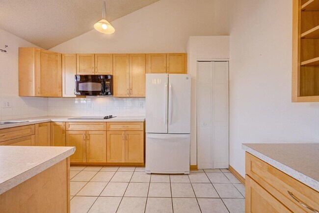 Photo - $2,250 - 2 Bed, 2 Bath Townhome in Lakewoo...