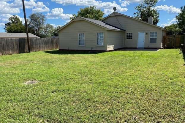 Photo - 1111 E 63rd St