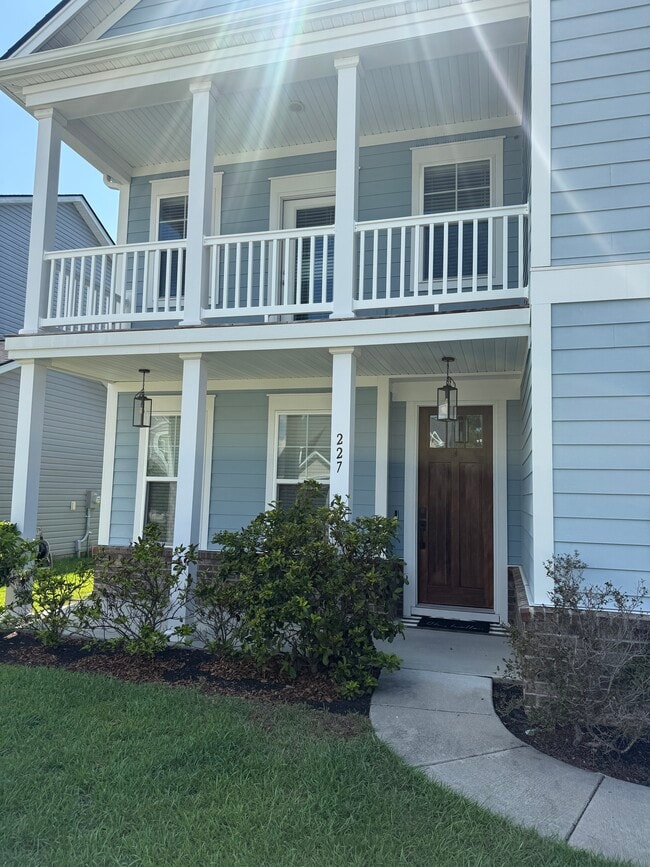 Photo - 227 Bering Ln