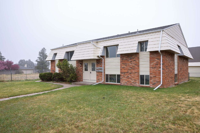 Photo - 1617 Oxford Dr Unit B