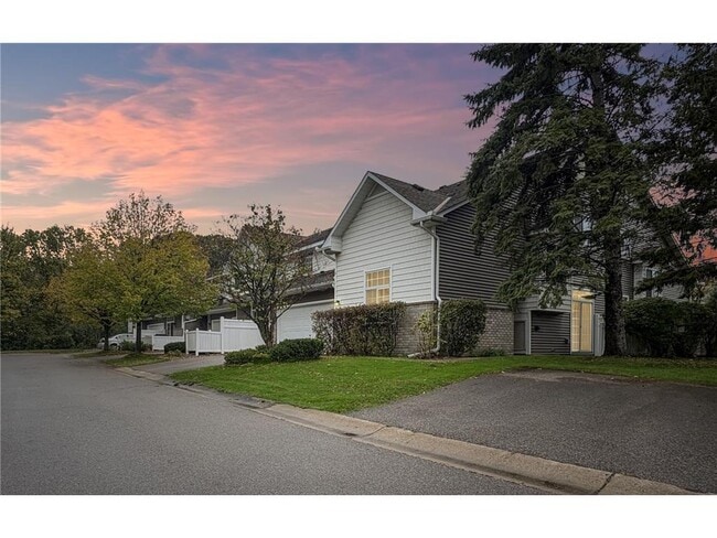 Photo - 8349 Kimball Dr