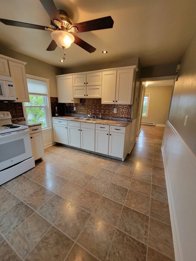 Photo - 5176-5178 Greenvillage Road Unidad 5176B